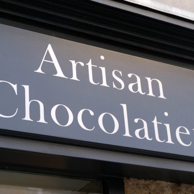 Enseigne d'artisan chocolatier